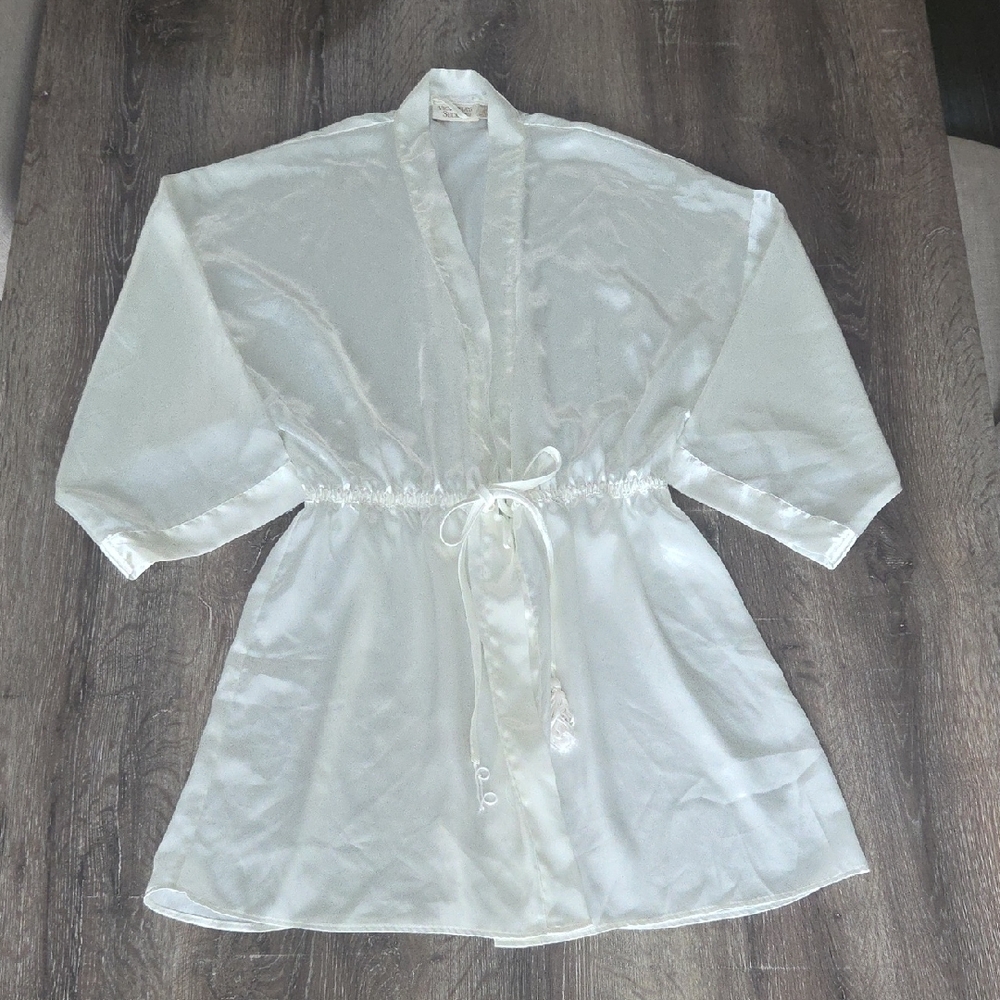 Vintage Victoria's Secret Gold Label Ivory White Satin Kimono Robe